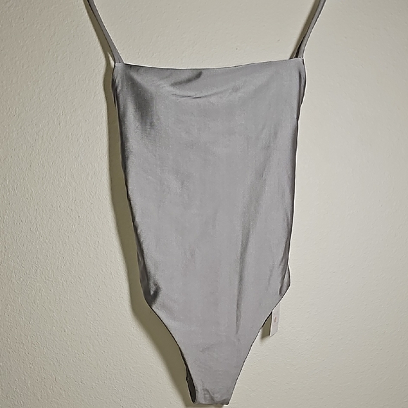 Shade & Shore Swimsuit Bathing Suit One Piece High Leg Cheeky Gray Silver S 4 6 - Picture 3 of 9
